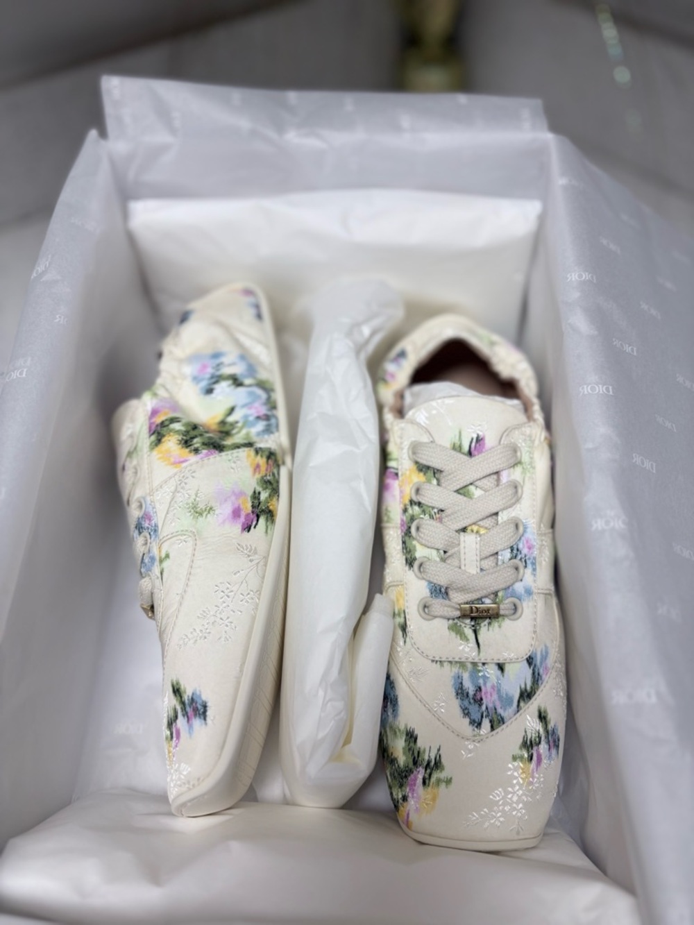 Dior Cœur Sneaker
Multicolor Dior Secret Garden Jacquard